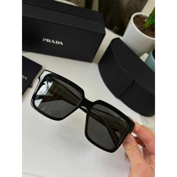 NEW Prada PR24ZS Sunglasses in Black White main image 7